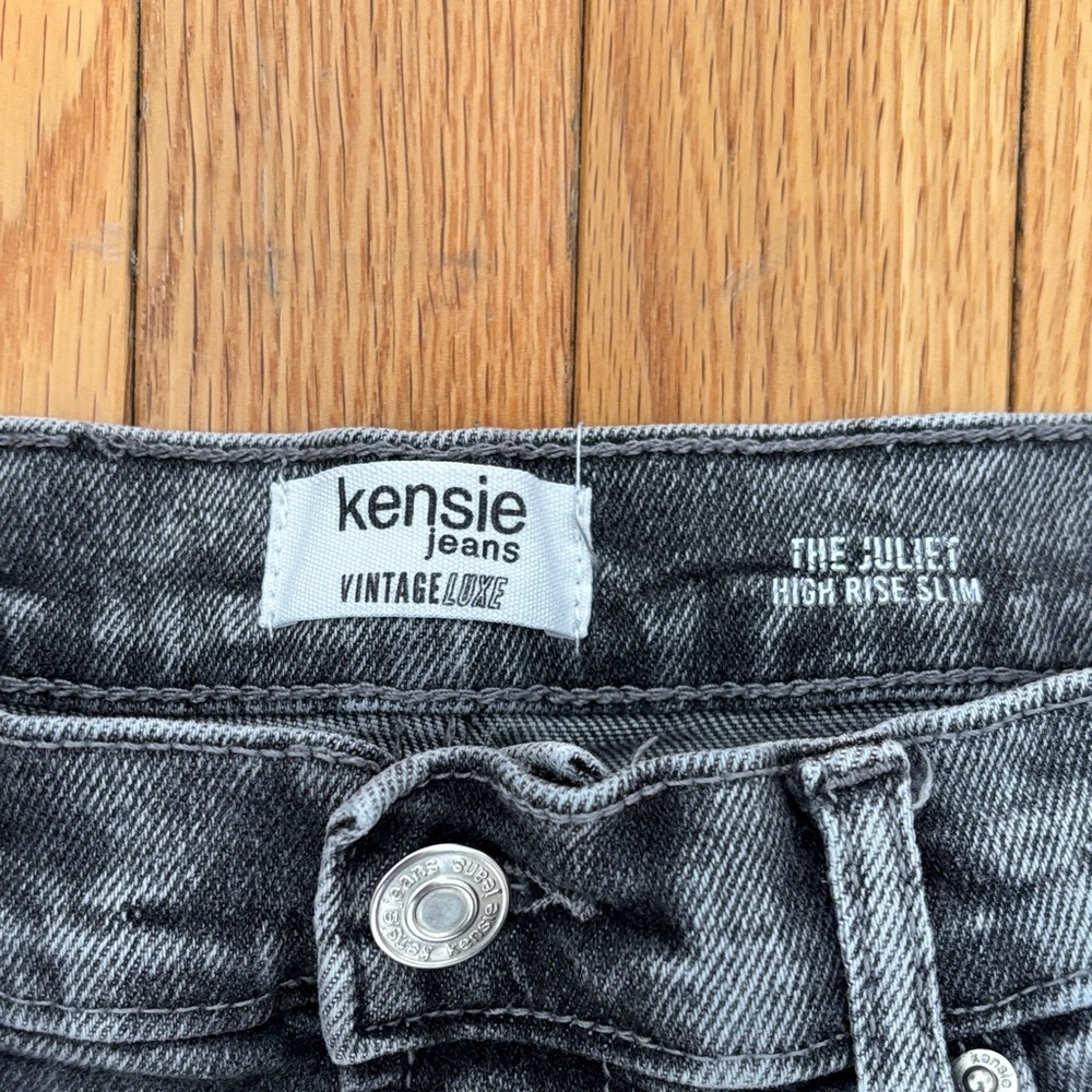 Kensie Charcoal Denim Jeans. Raw Hem. SZ 8 - Picture 6 of 12